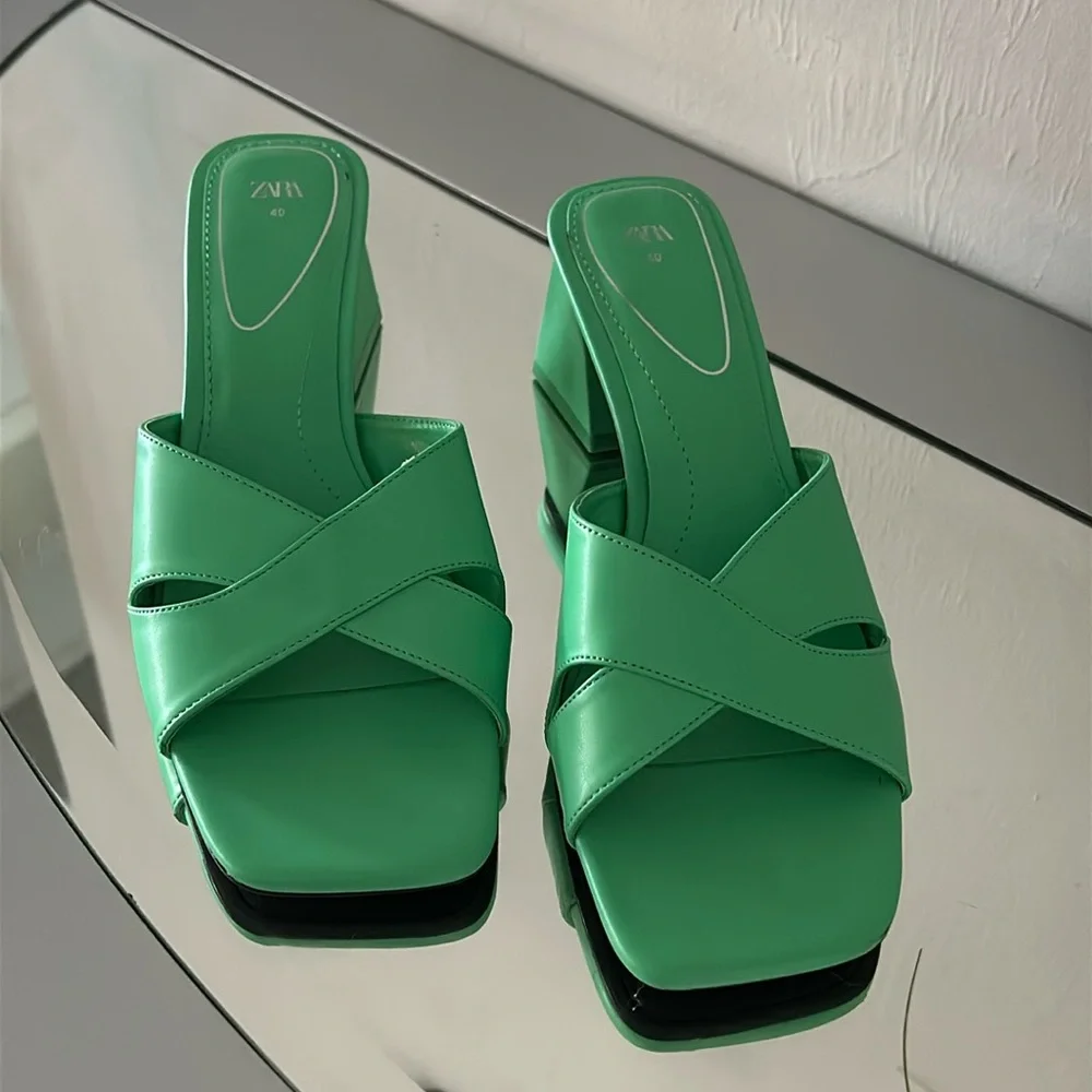 ZARA Mid Height Block Heel Sandals Size 9 (EU 40) Green - Picture 5 of 16